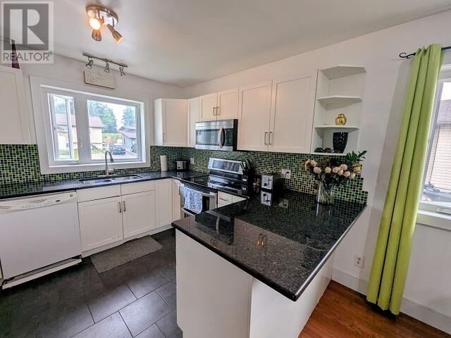 Property Photo:  9 Ingall Dr  ON P8N 3E4 