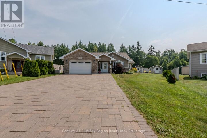 Property Photo: 182 Birch Court ON P2B 3N6