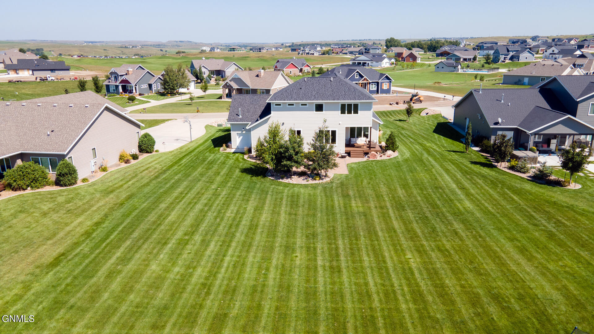 Property Photo:  7522 Mulligan Way  ND 58503 