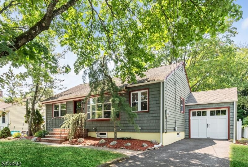 Property Photo:  27 Kennedy Dr  NJ 07463 