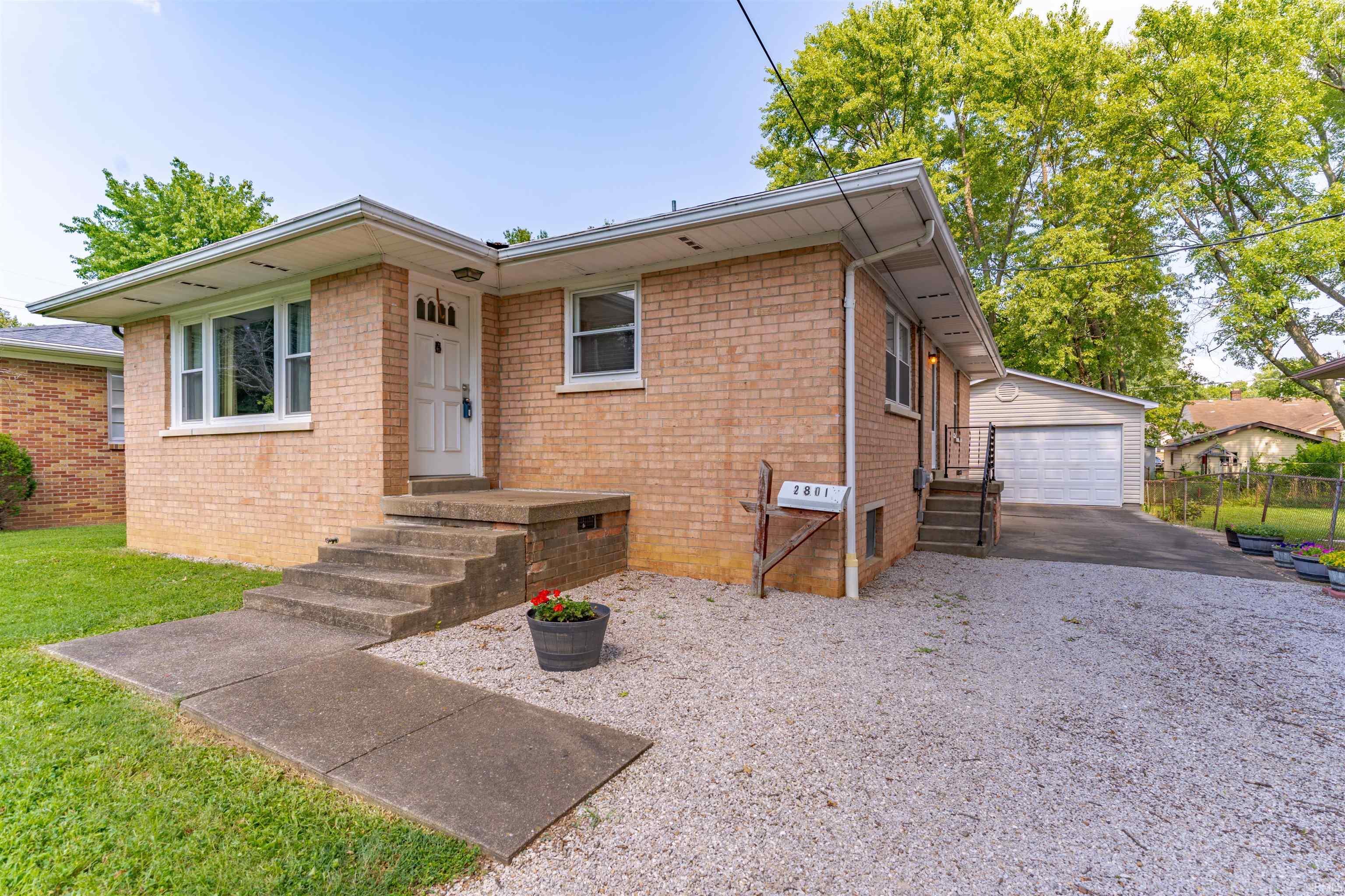 Property Photo:  2801 N Garvin Street  IN 47711 