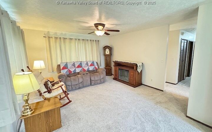 Property Photo:  201 Shelby Drive  WV 25313 