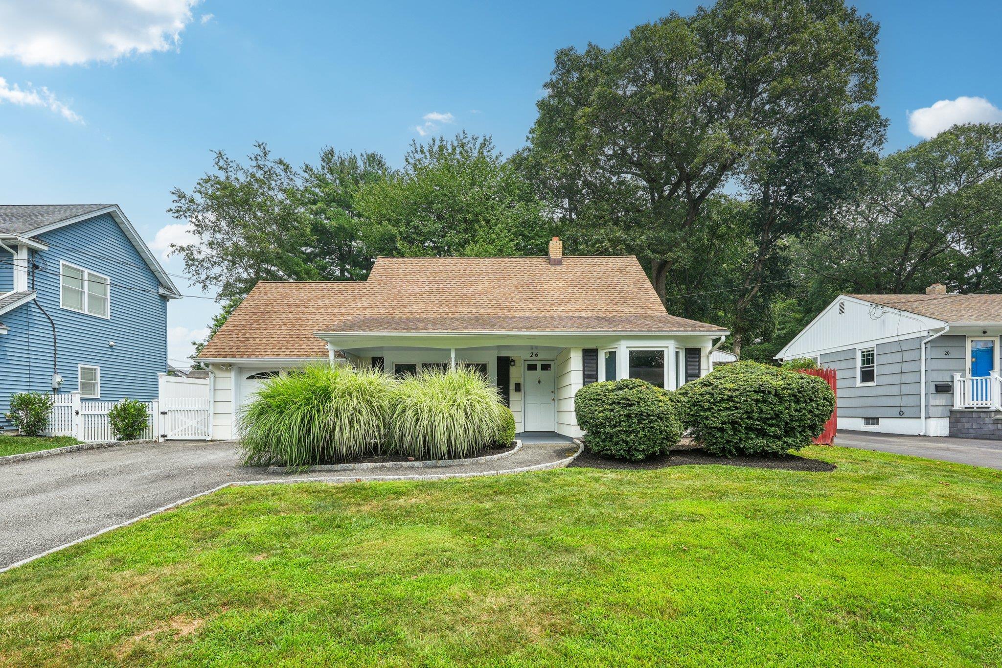 26 Center Street  Pearl River NY 10965 photo