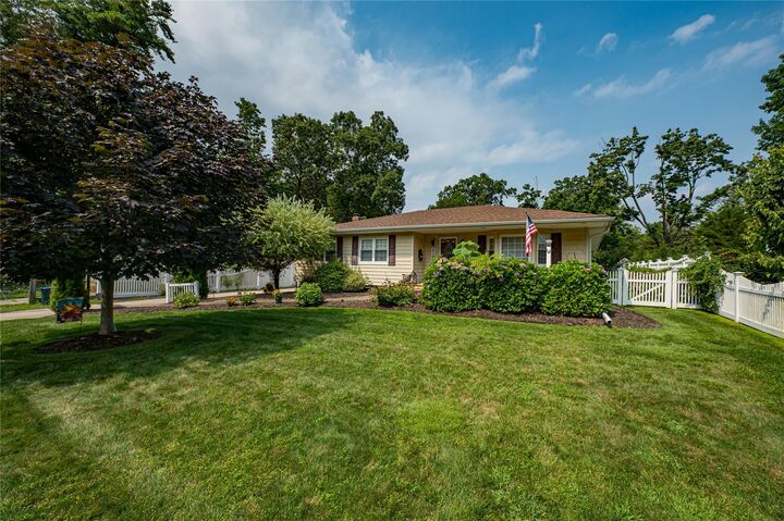 Property Photo:  76 Burlington Boulevard  NY 11787 
