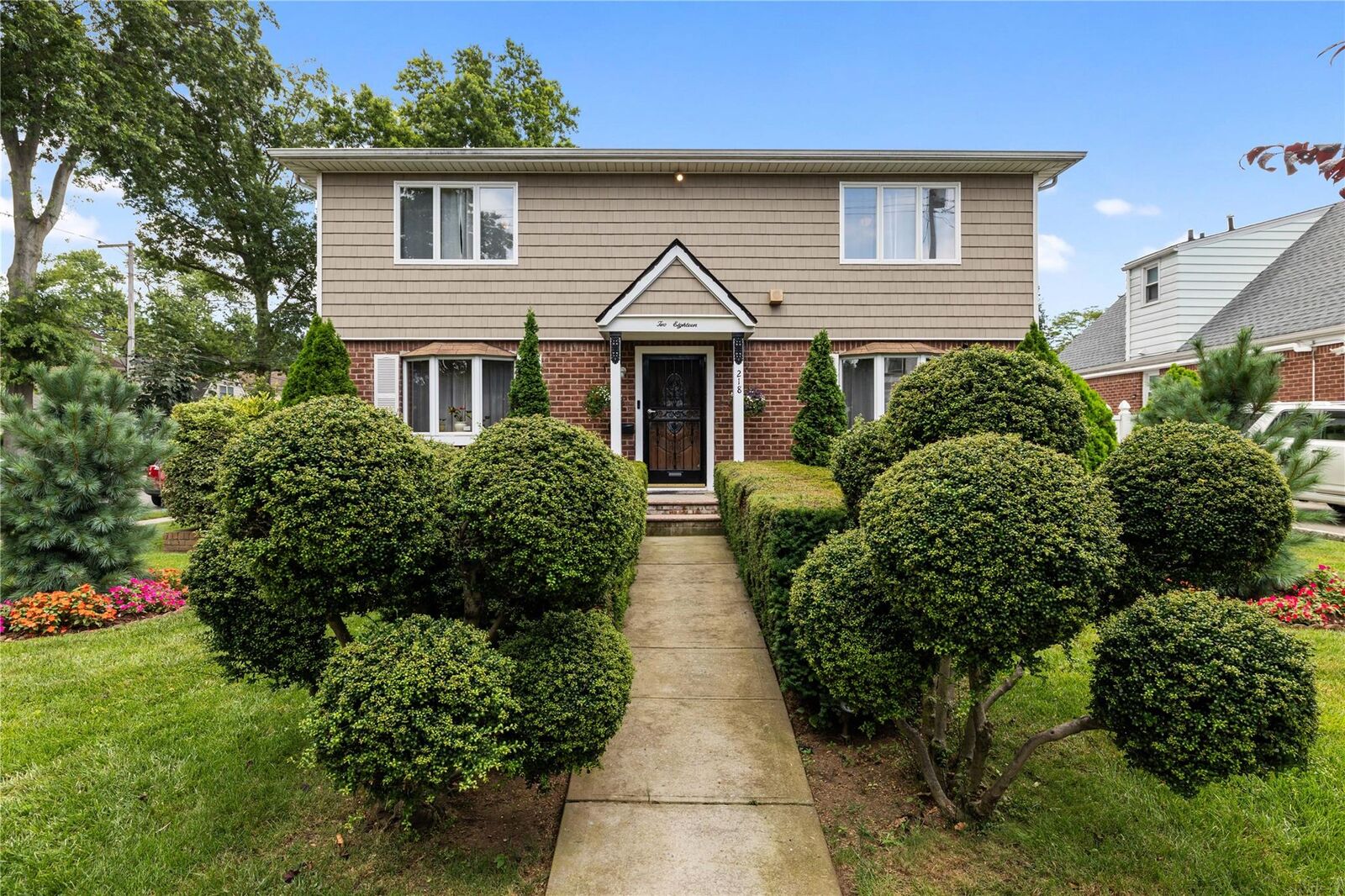 Property Photo: 218 Bryant Avenue NY 11040