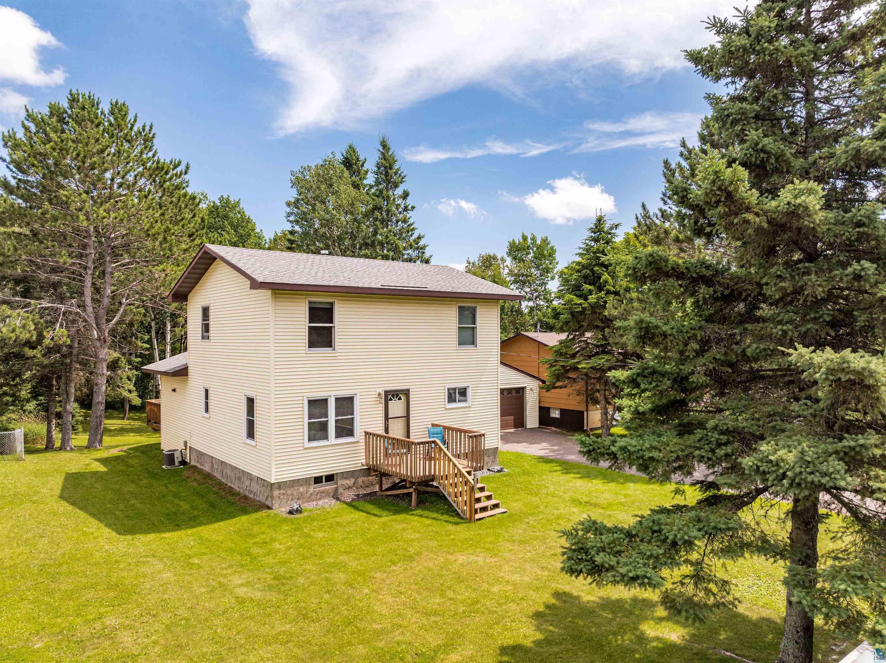 Property Photo:  1304 Foster Ave  MN 55811 