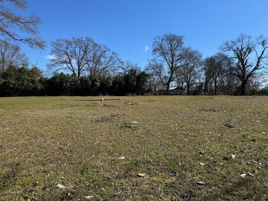 Property Photo:  621 3rd Street  TX 75961 