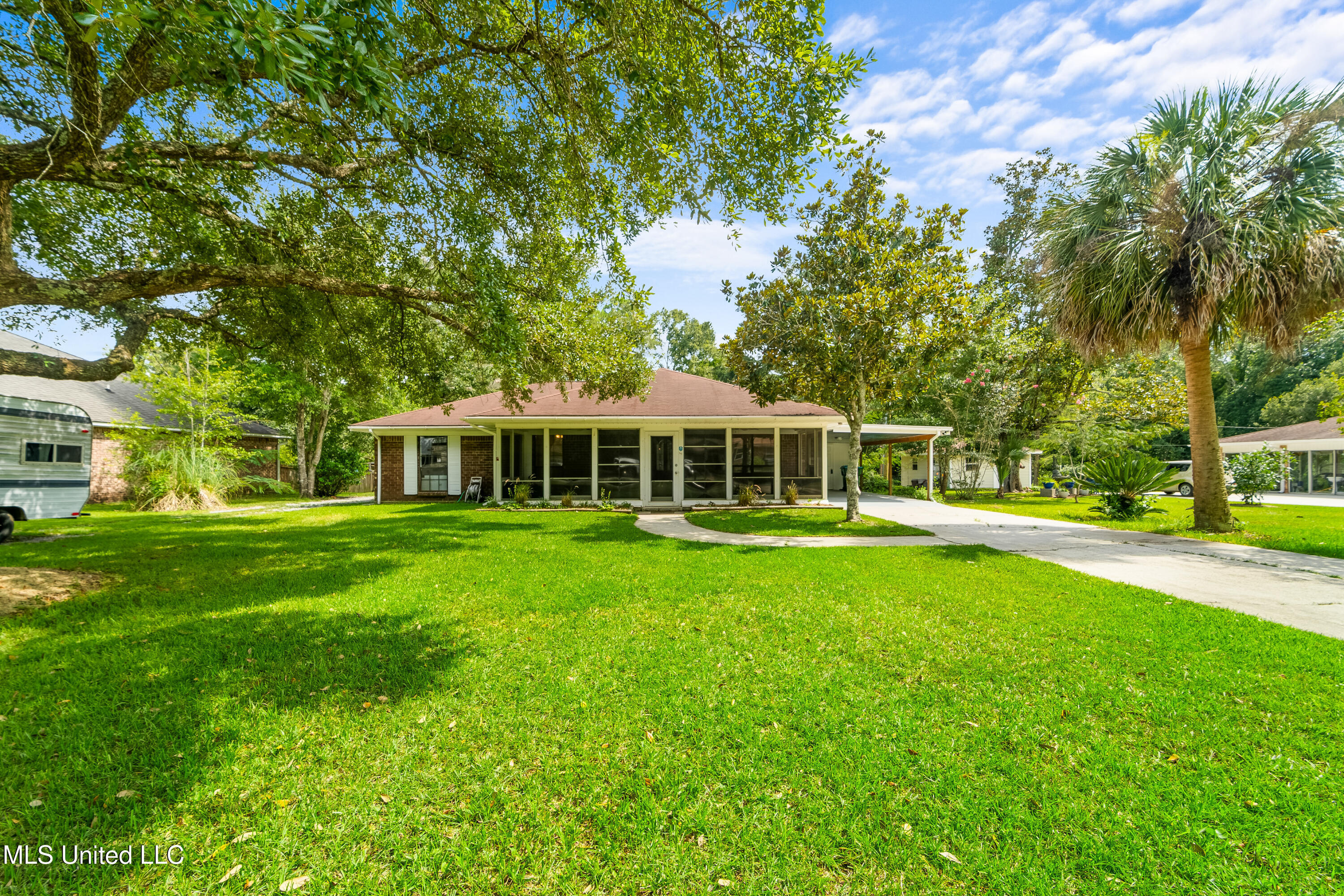 Property Photo: 2513 Fairley Road MS 39553
