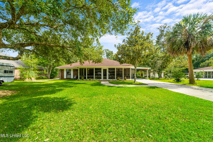 Property Photo: 2513 Fairley Road MS 39553