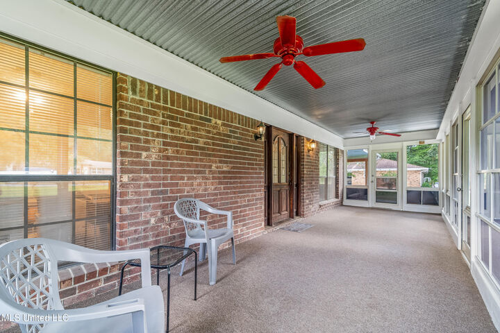 Property Photo:  2513 Fairley Road  MS 39553 