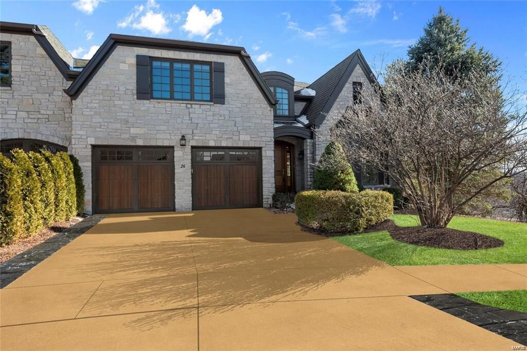 Property Photo:  26 Bonhomme Grove Court  MO 63017 