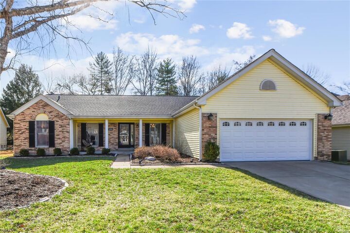 12916 Walnutway Terrace  St Louis MO 63146 photo