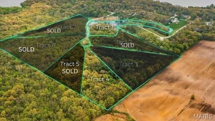 Property Photo:  107 Weeks Lane  IL 62056 