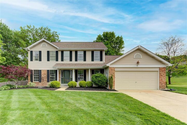 21 Tremaine Court  St Charles MO 63304 photo