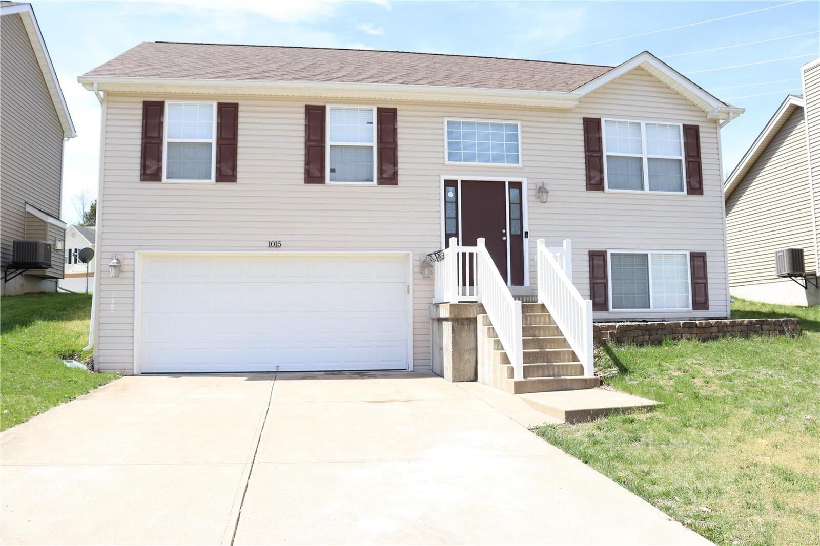 Property Photo: 1015 San Luis Drive MO 63026