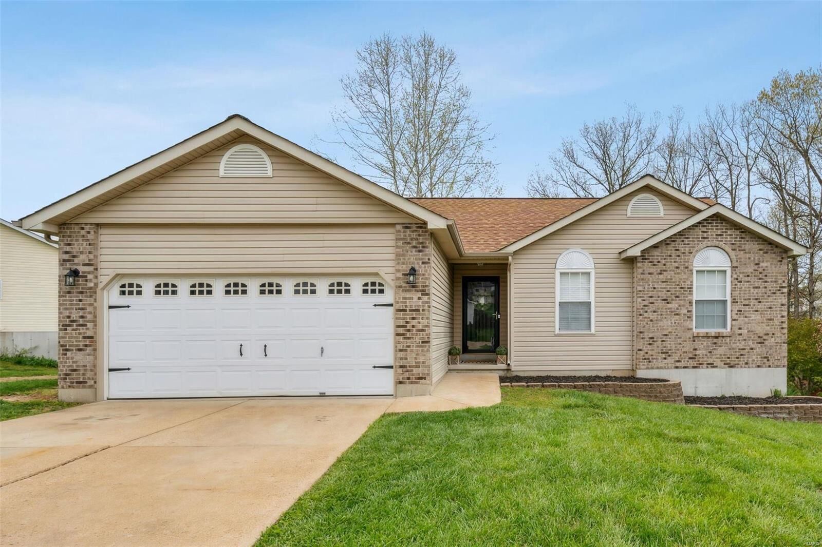 Property Photo: 728 Santschi Drive MO 63048