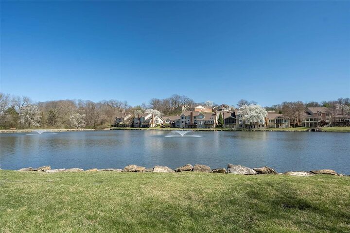 1444 Timberlake Manor Parkway  Chesterfield MO 63017 photo