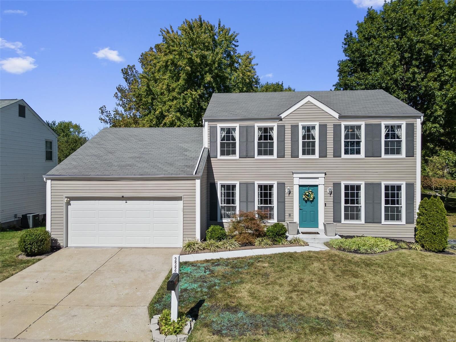 Property Photo: 222 Coachman Way MO 63368