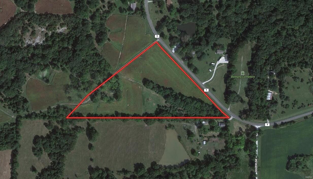 Property Photo: 706 W Hwy Y MO 63389