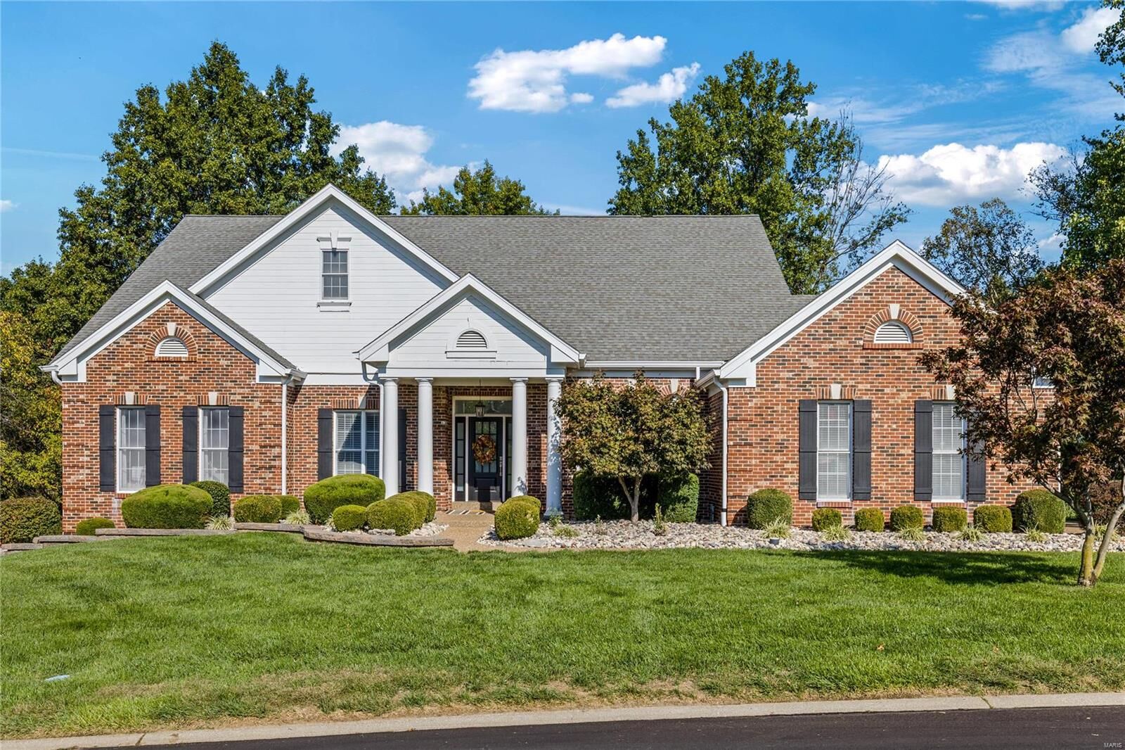 Property Photo: 74 Gillette Field Close MO 63304