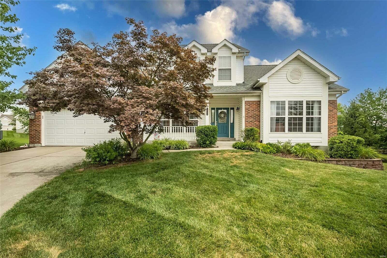 Property Photo:  1004 Speckledwood Manor Court  MO 63017 