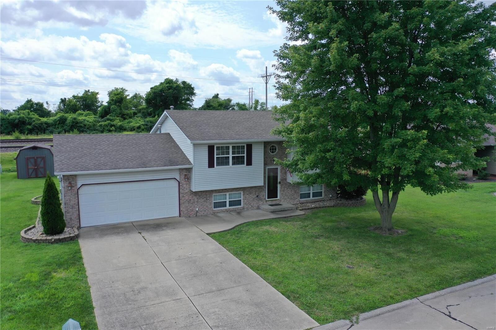 Property Photo:  2614 Jason Drive  IL 62040 
