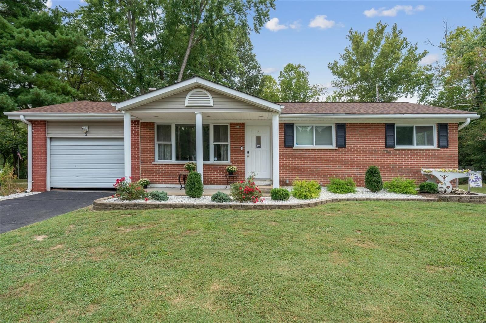 Property Photo: 2 Dixie Drive MO 63026