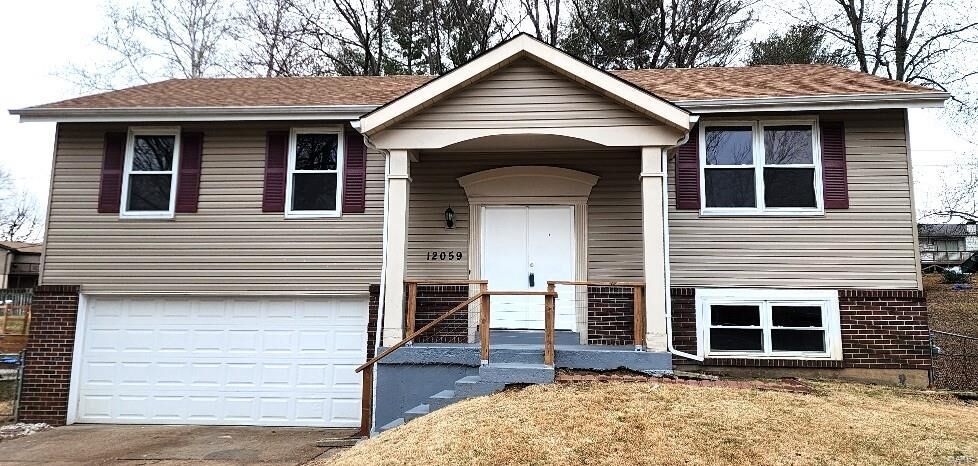 Property Photo:  12059 El Camara Drive  MO 63033 