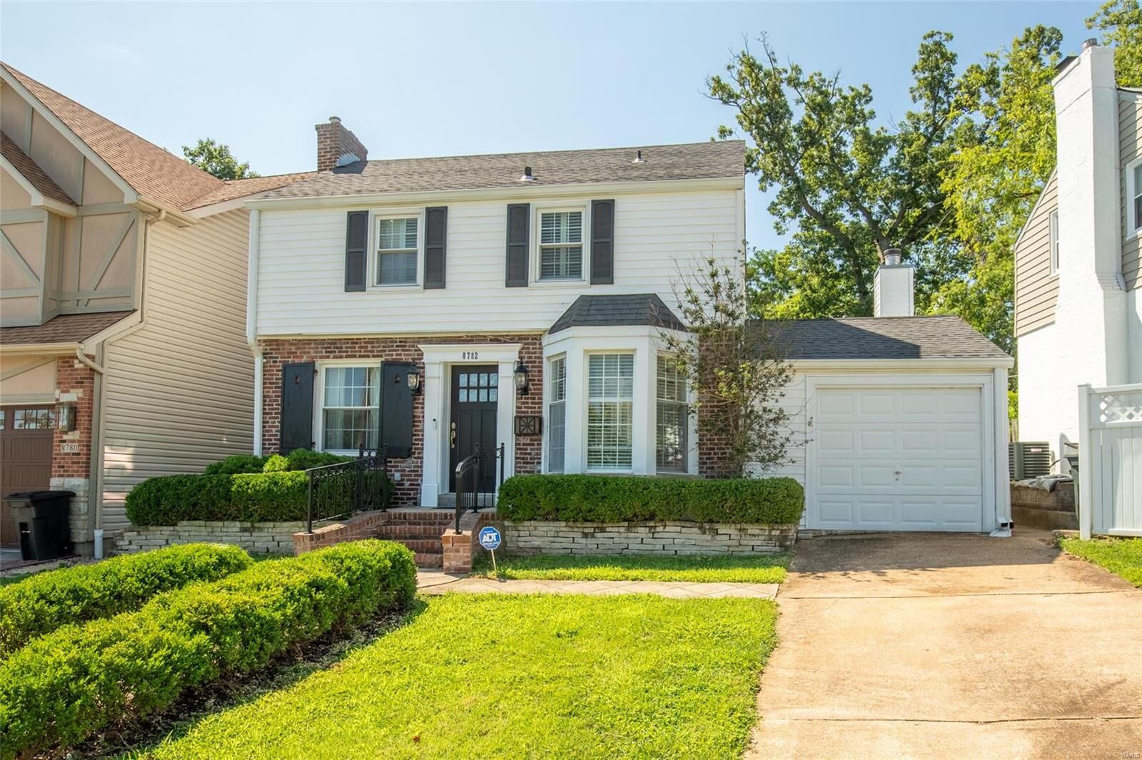 Property Photo: 8782 Lawn Avenue MO 63144