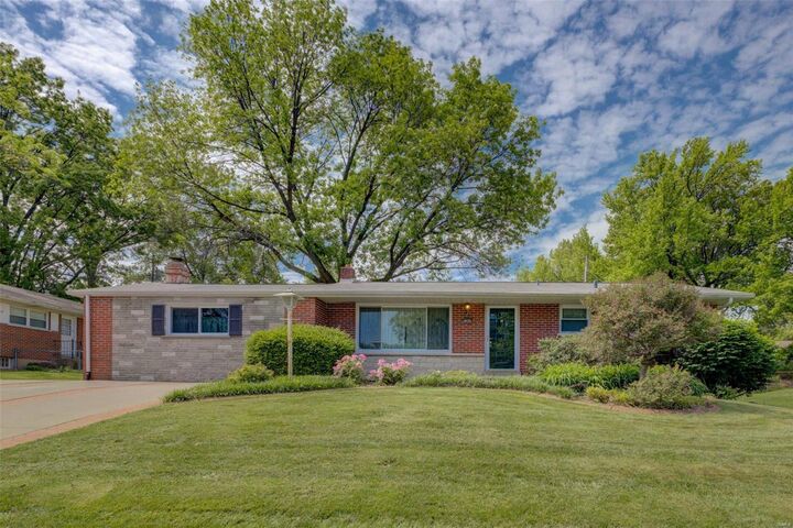 10830 Ritter Drive  St Louis MO 63114 photo