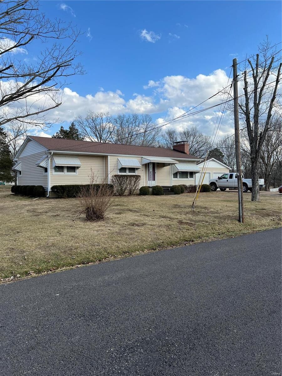 Property Photo: 222 Orchard Street MO 63080