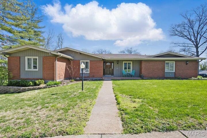 678 Ruthwood Drive  Ballwin MO 63011 photo