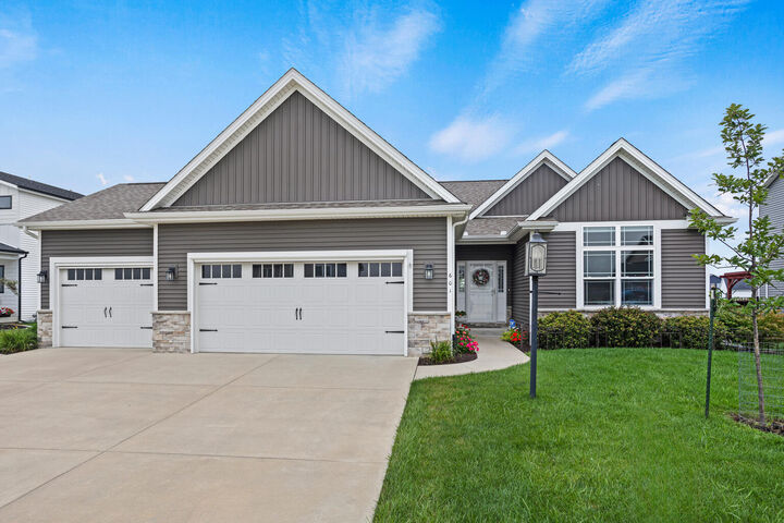 601 Harpers Ferry  Savoy IL 61874 photo