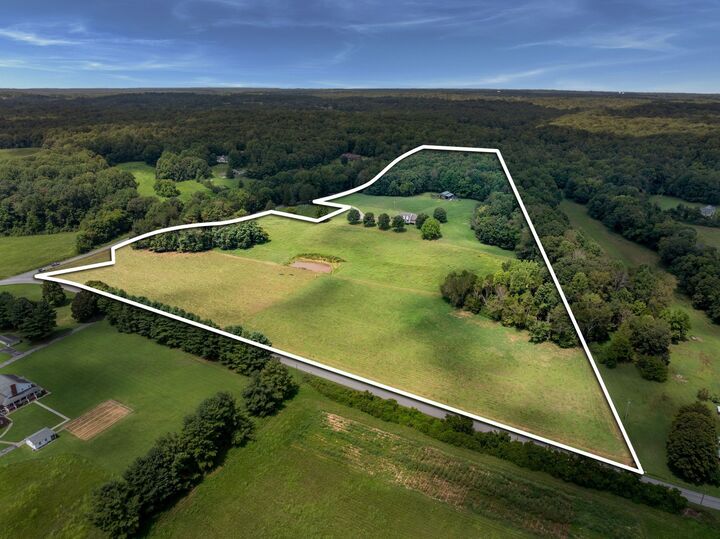 Property Photo:  495 Baker Rd  TN 37055 