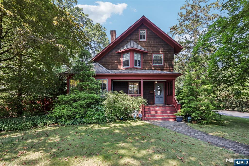 Property Photo: 447 Summit Avenue NJ 07649