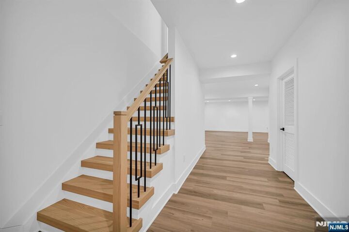 Property Photo:  51 Burnet Street  NJ 07039 