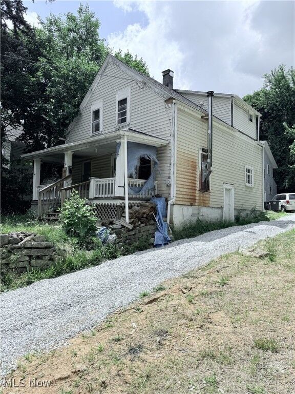 Property Photo:  352 Talbot Avenue  OH 44306 