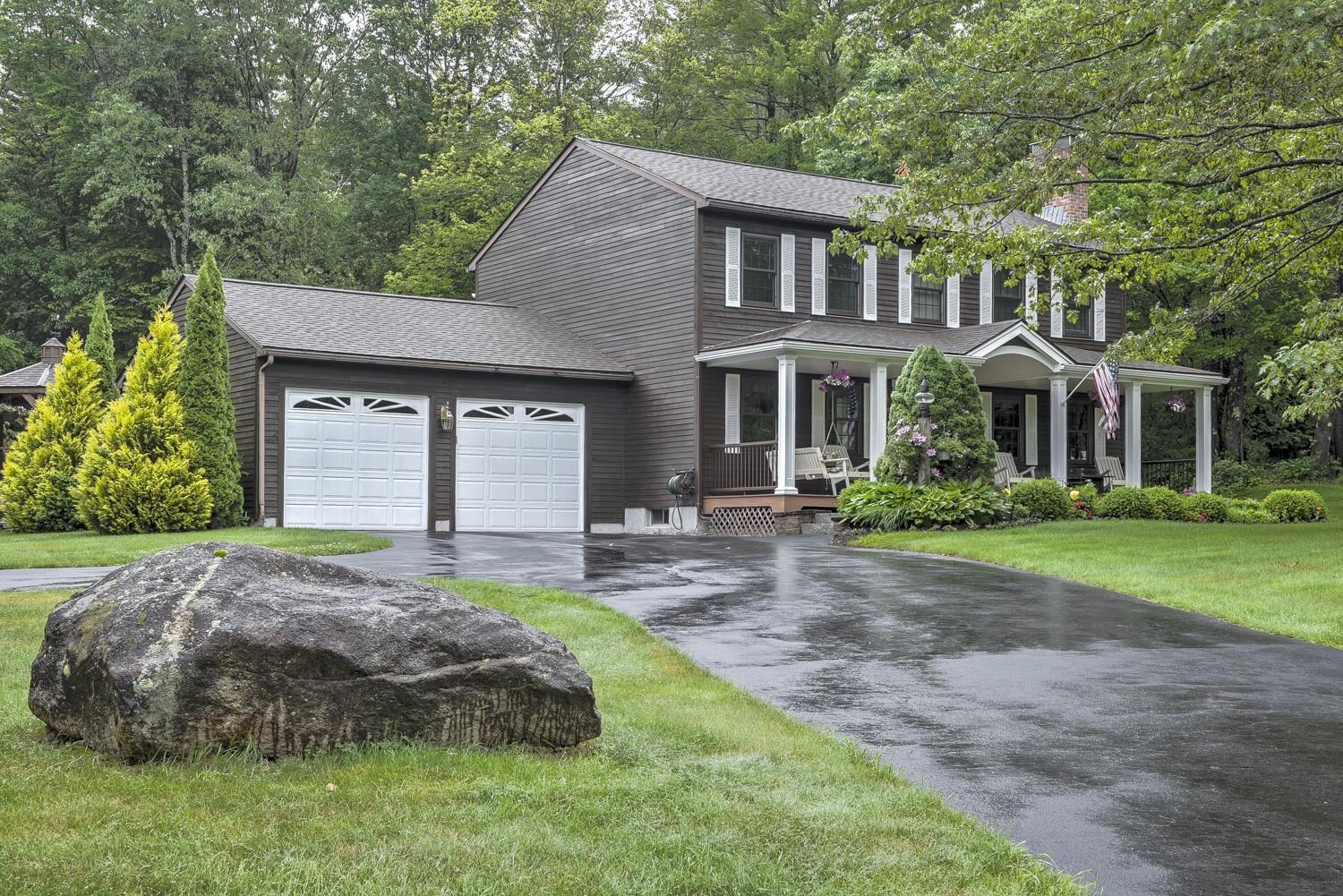 Property Photo: 10 Red Oak Drive NH 03431