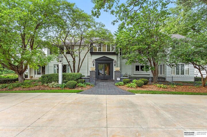 9418 Westchester Lane  Omaha NE 68114 photo