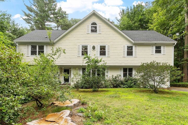 Property Photo:  10 Hayden Lane  MA 01730 