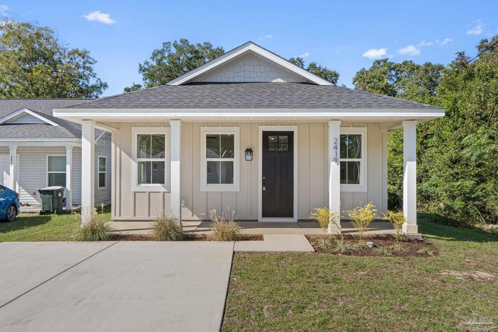 Property Photo:  2419 N L St  FL 32501 