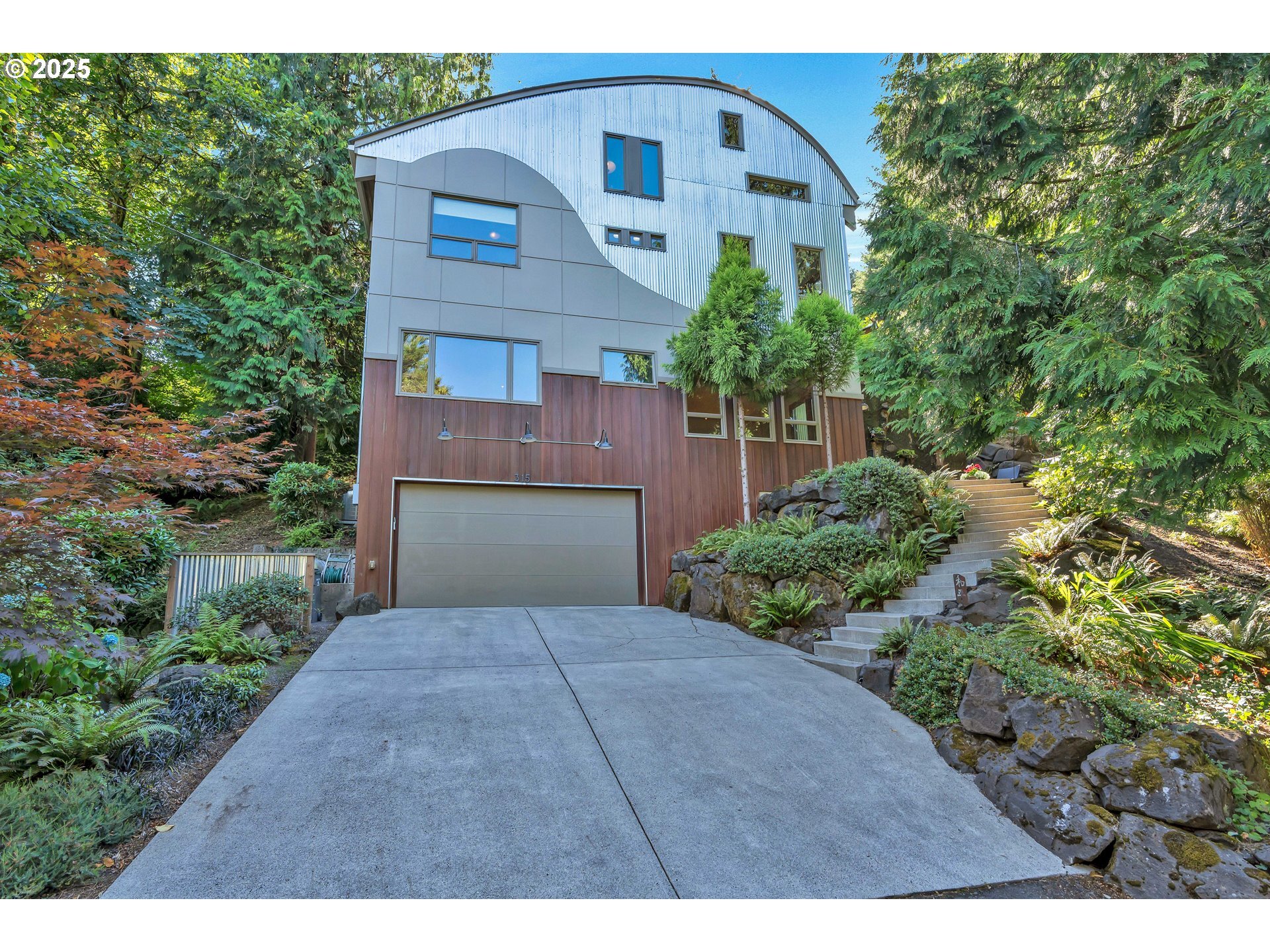 315 SW 48th Dr  Portland OR 97221 photo
