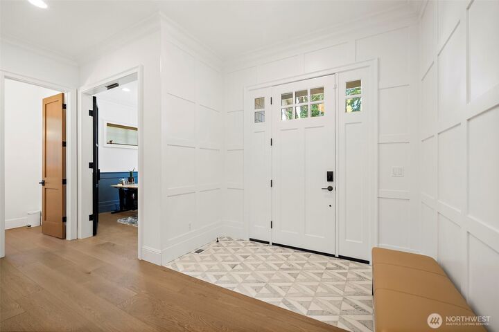 Property Photo:  1709  99th Avenue NE  WA 98004 