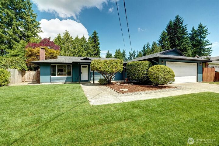 2131  105th Place SE  Everett WA 98208 photo