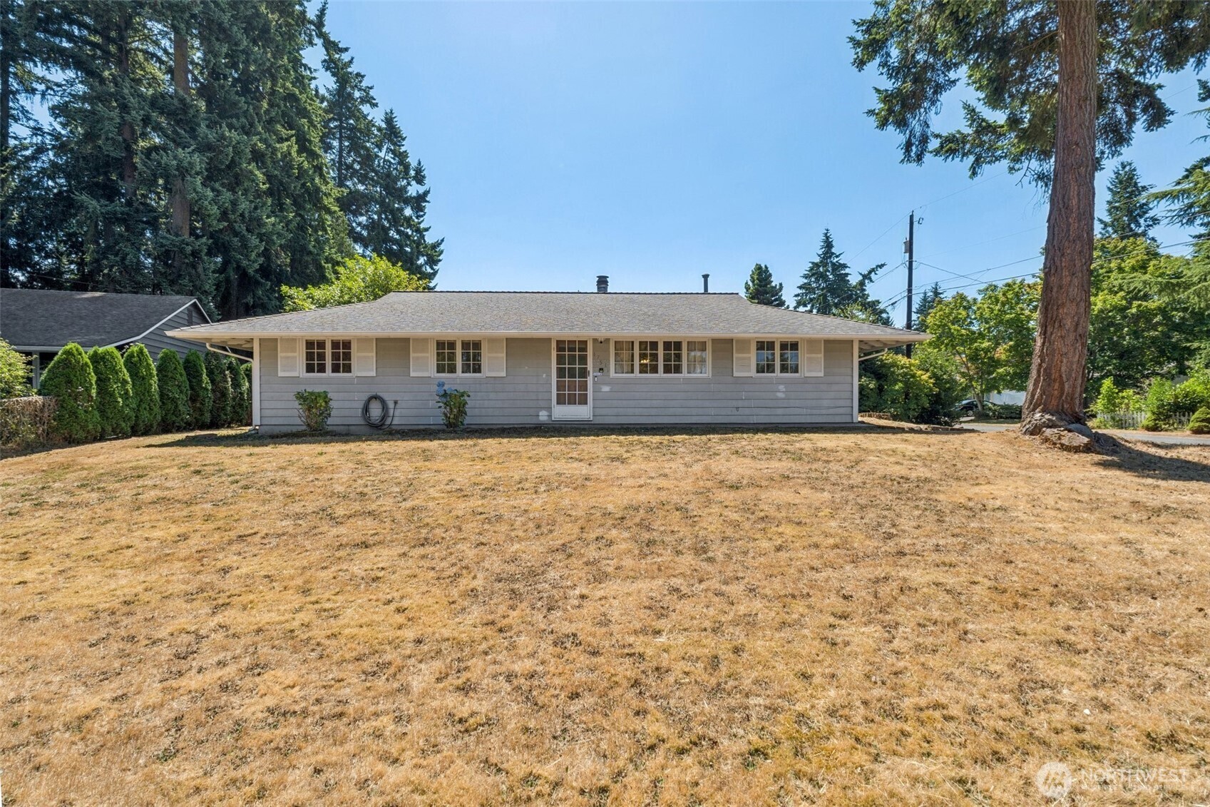 Property Photo: 17511 62nd Ave W WA 98037