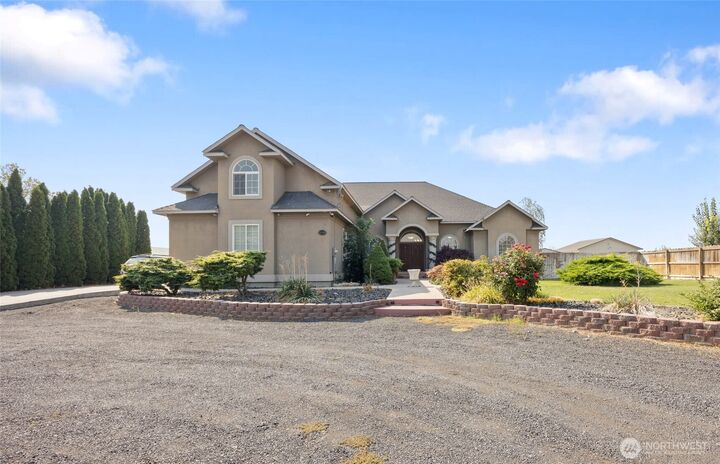Property Photo: 3348 NE Westshore Drive WA 98837