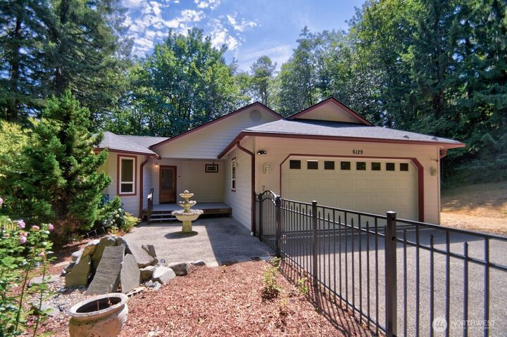 Property Photo:  6129  Northill Drive SW  WA 98512 