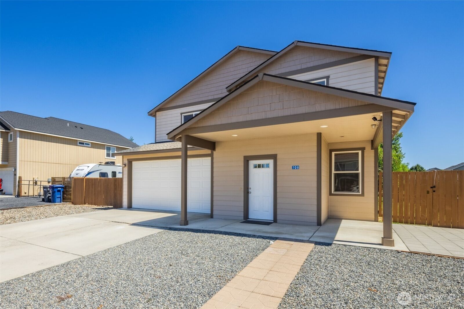 Property Photo: 708 S Magnolia Street WA 98926