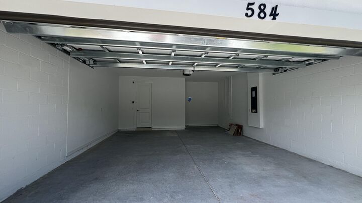 Property Photo: 584 SE Ranch Oak Circle FL 34984