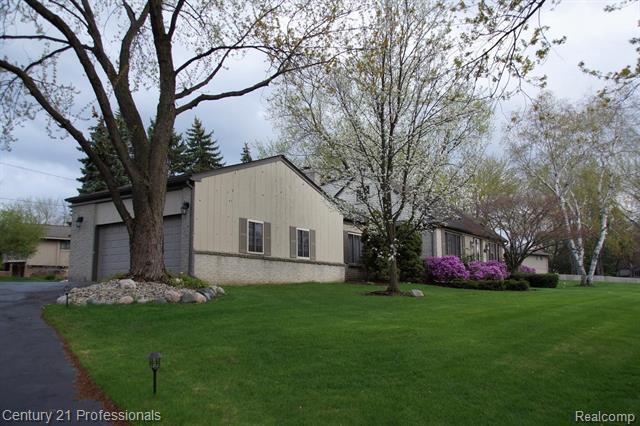 575 Troyvally Street  Troy MI 48098 photo